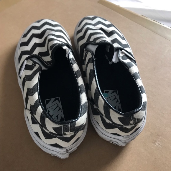 Vans classic slip ons black and white worn once - Picture 3 of 5